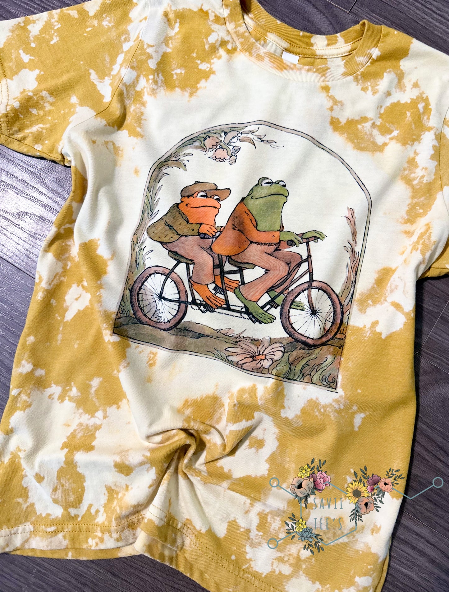 Frog and Toad bleached tee